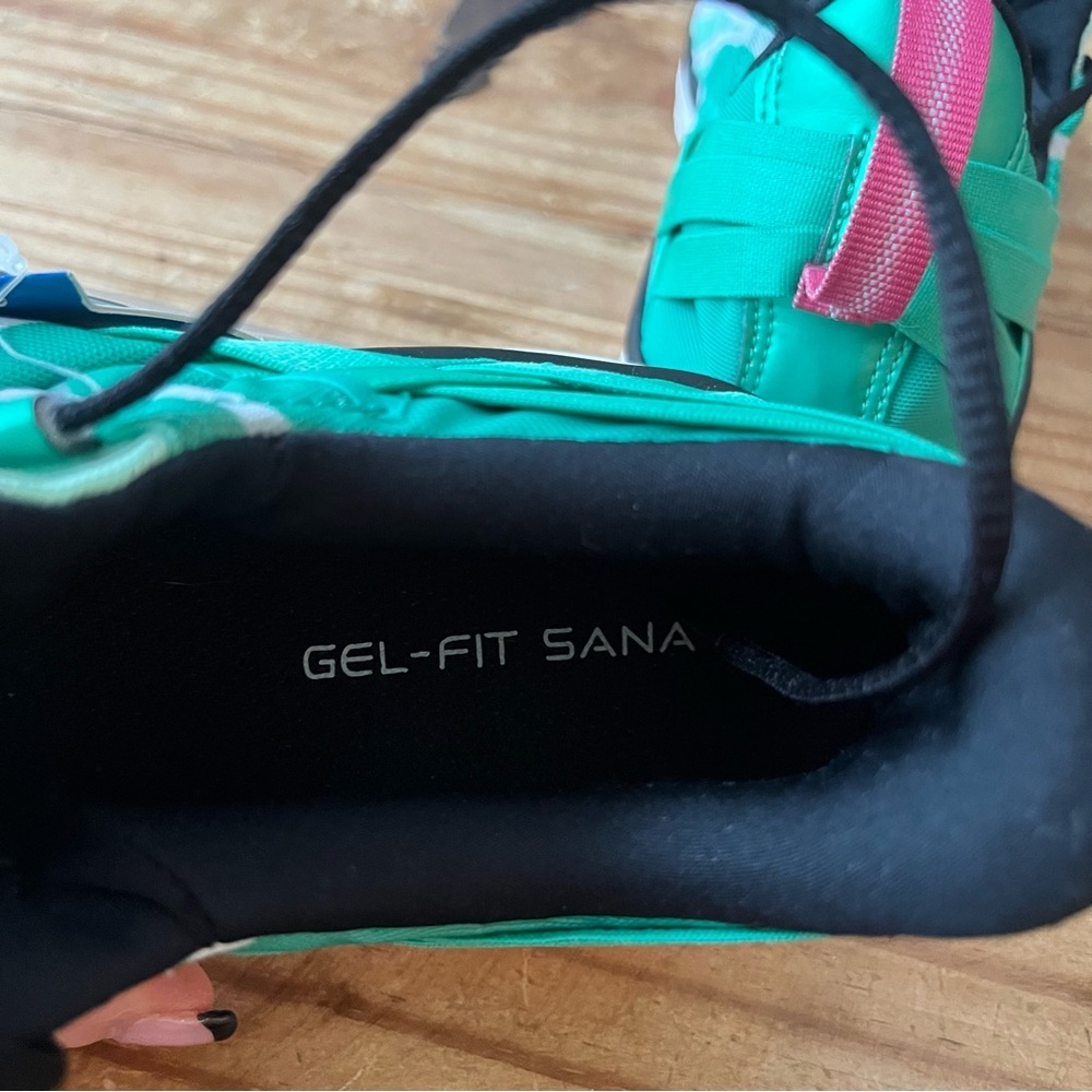 Asics Women’s NWT Gel-Fit Sana Cross Training Running Shoe Size 10 Green Pink - Picture 8 of 16